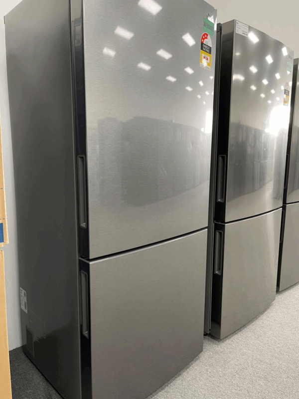 LG Bottom Mount Fridge with Door Cooling in Dark Graphite Finish - Image 4