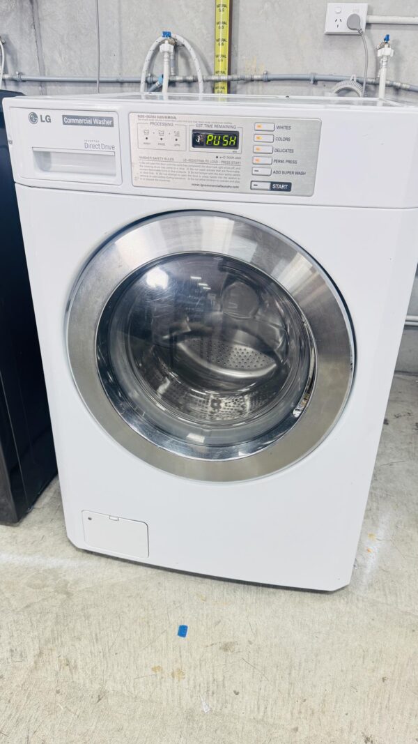 LG 10kg Commercial Front Load Washing Machine – Refurbished Beast!
