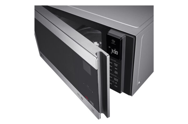LG NeoChef, 42L Smart Inverter Microwave Oven - Image 2