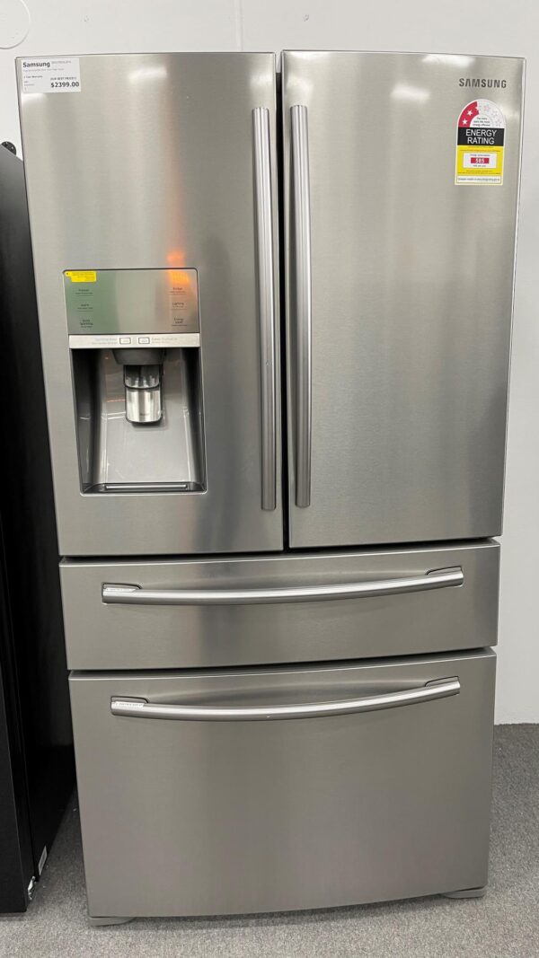 Huge Samsung 680L French Door Fridge Freezer - Image 4