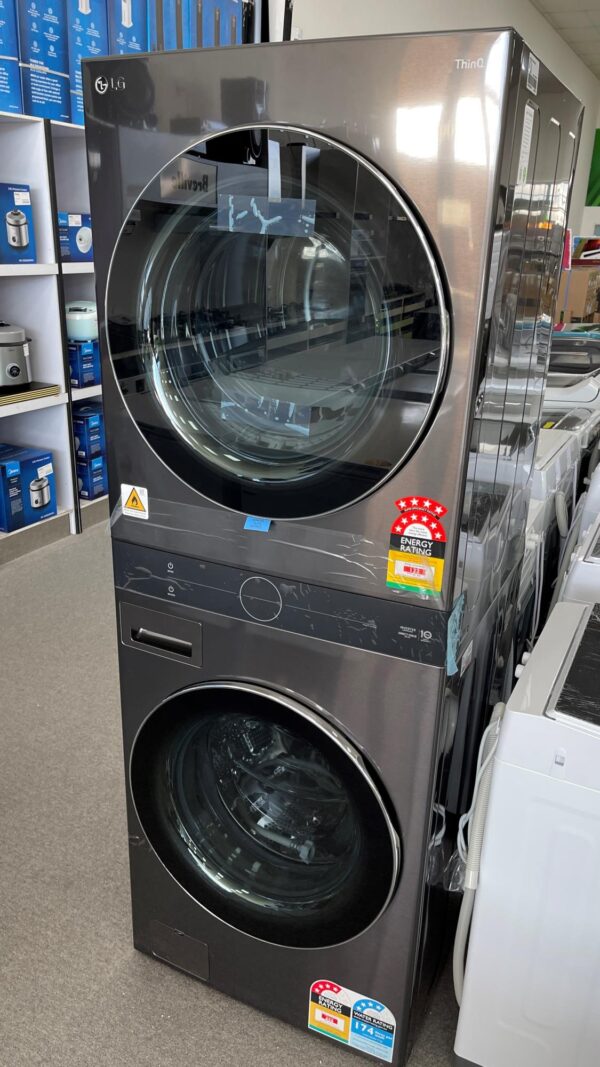LG 17kg WashTower All-In-One Stacked Washer Dryer - Image 4