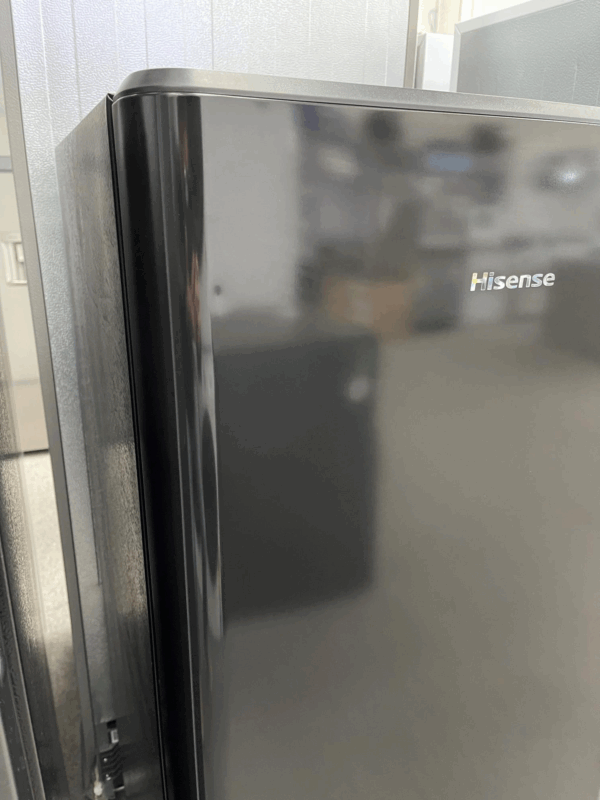 Hisense 179L Single Door Fridge - Black - Image 3