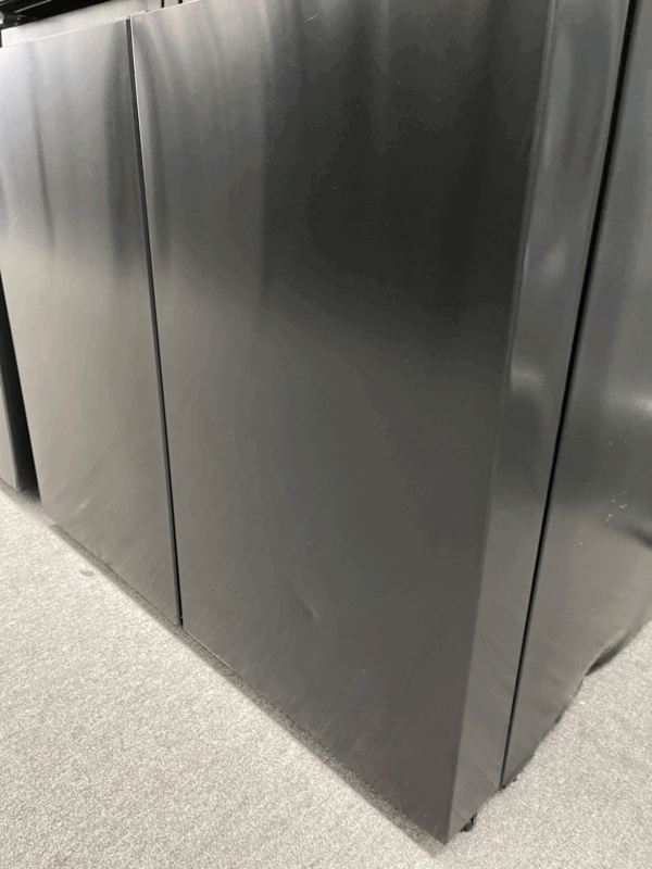 Hisense PureFlat Eclipse Dark Steel 585L - Image 4